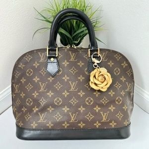 Authentic Louis Vuitton Shoulder bag black canvas 100% authentic